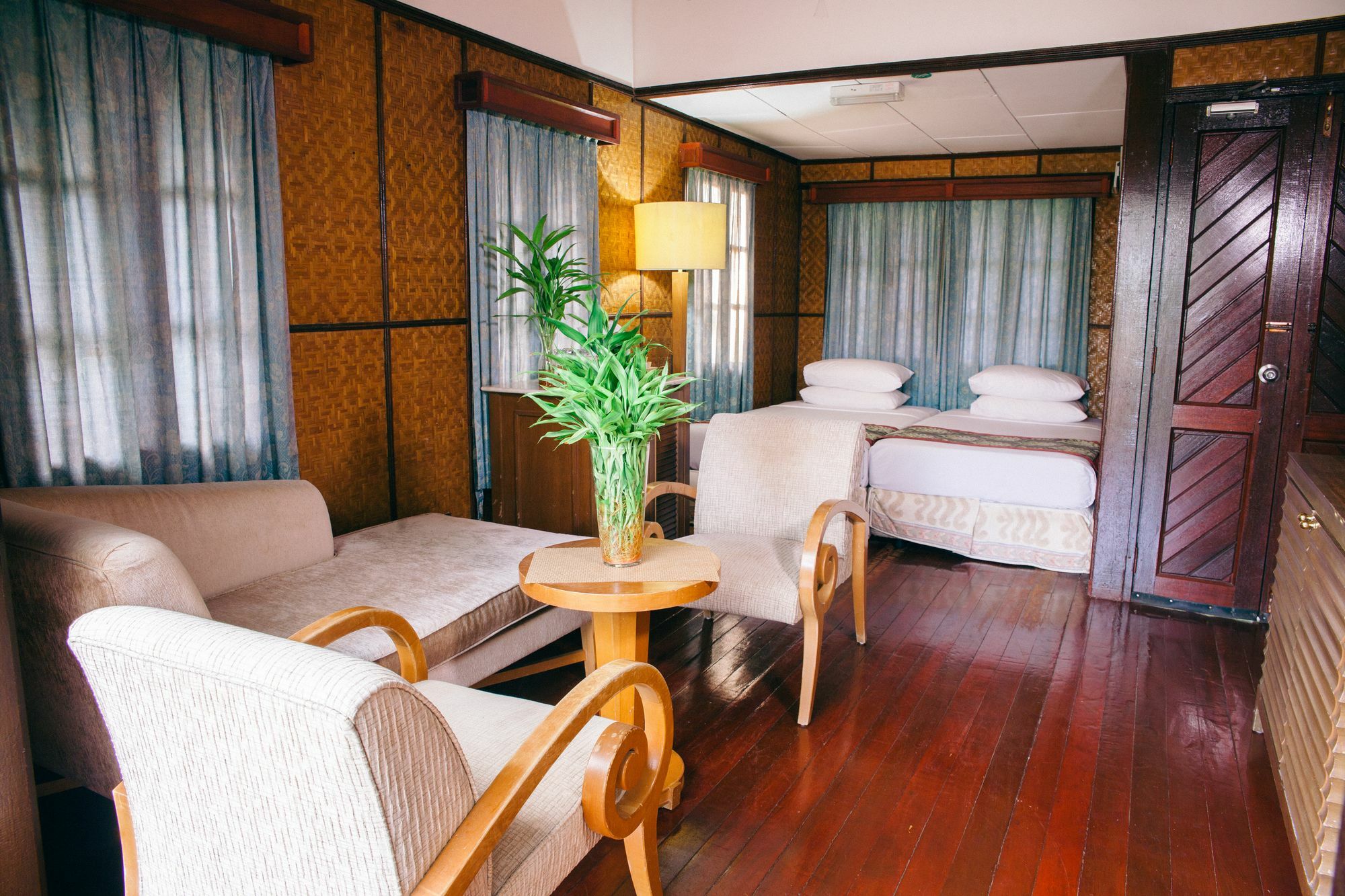 Hotel Mutiara Taman Negara Kuala Tahan Exterior foto
